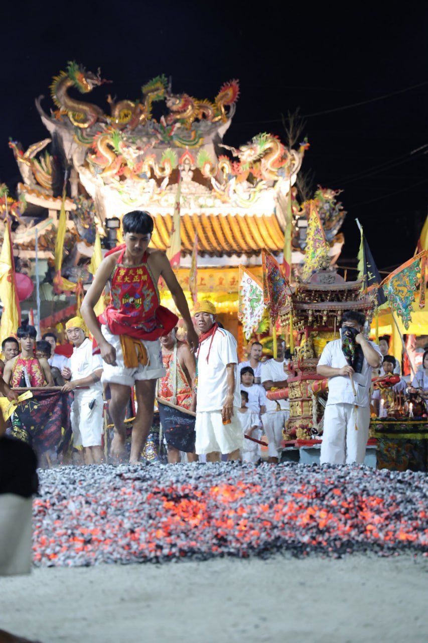 Вегетарианский фестиваль на Пхукете