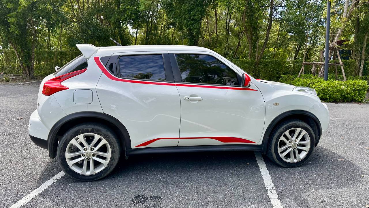 Продажа стильного автомобиля 2014 года