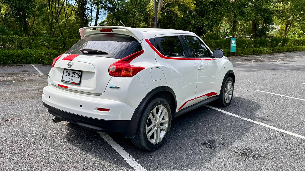 Продажа стильного автомобиля 2014 года