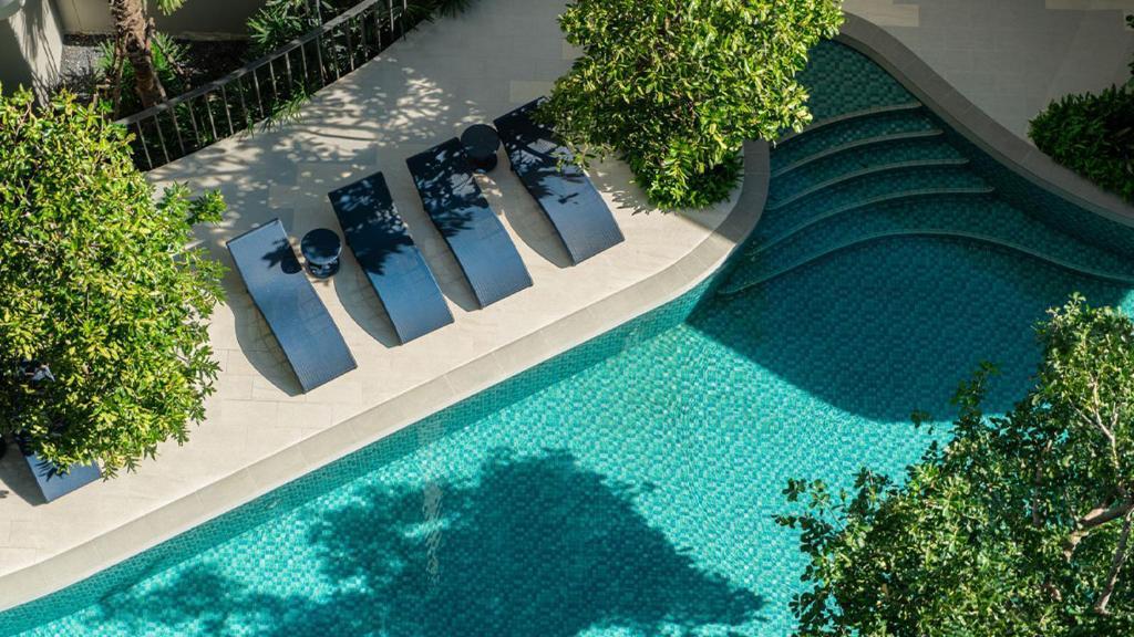 Аренда студии с бассейном на острове