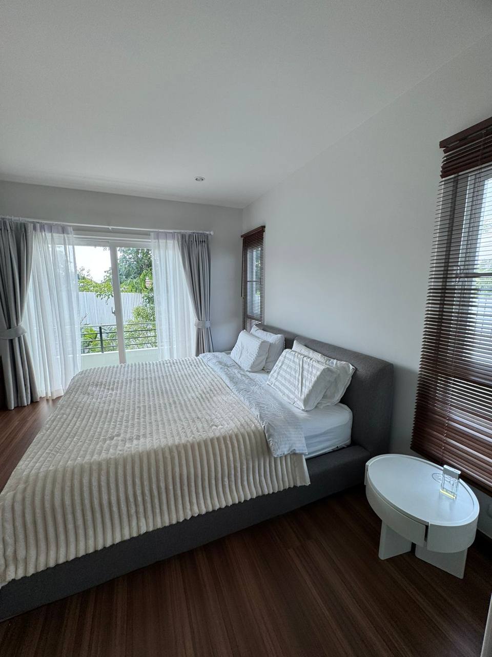 Аренда дома с бассейном