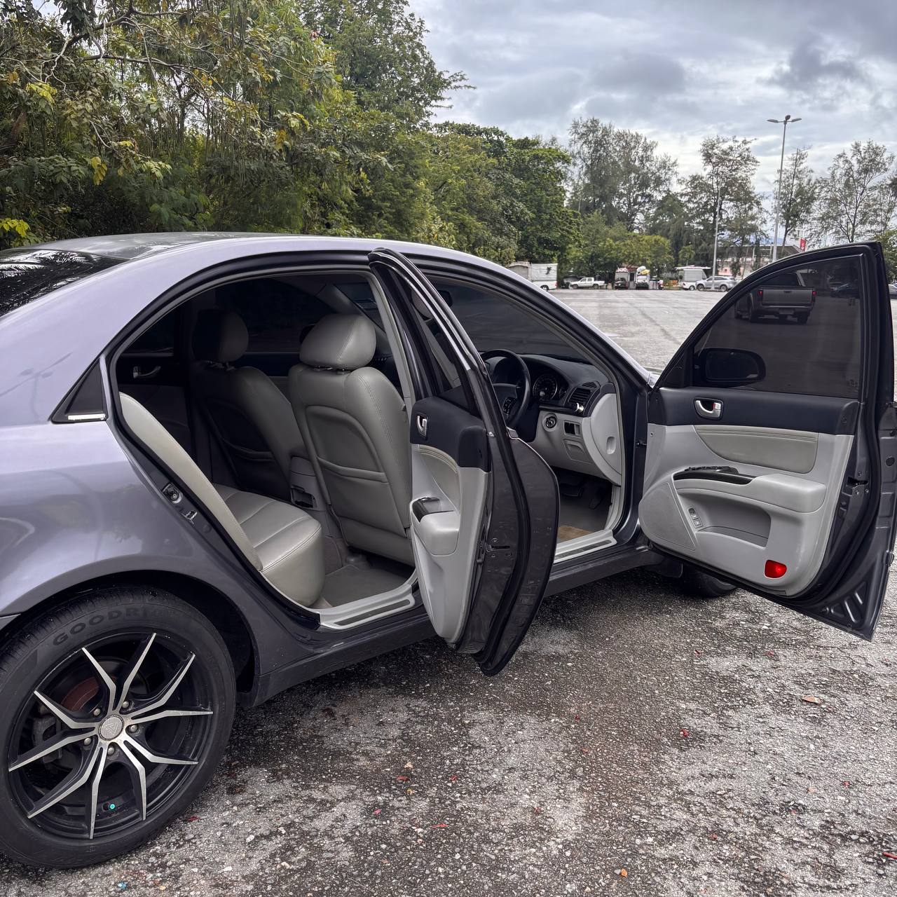 Продажа автомобиля в отличном состоянии