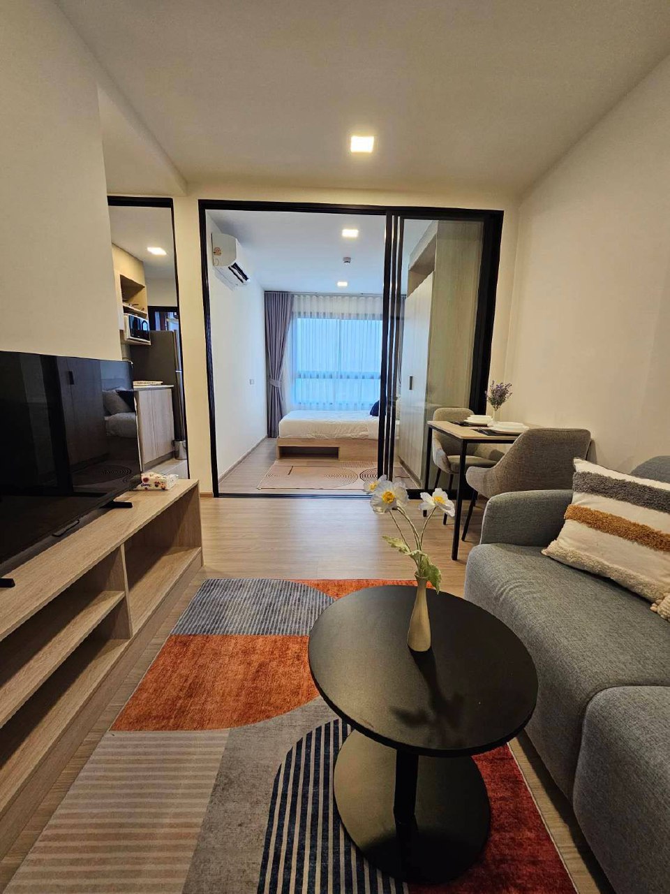 Аренда студии с бассейном