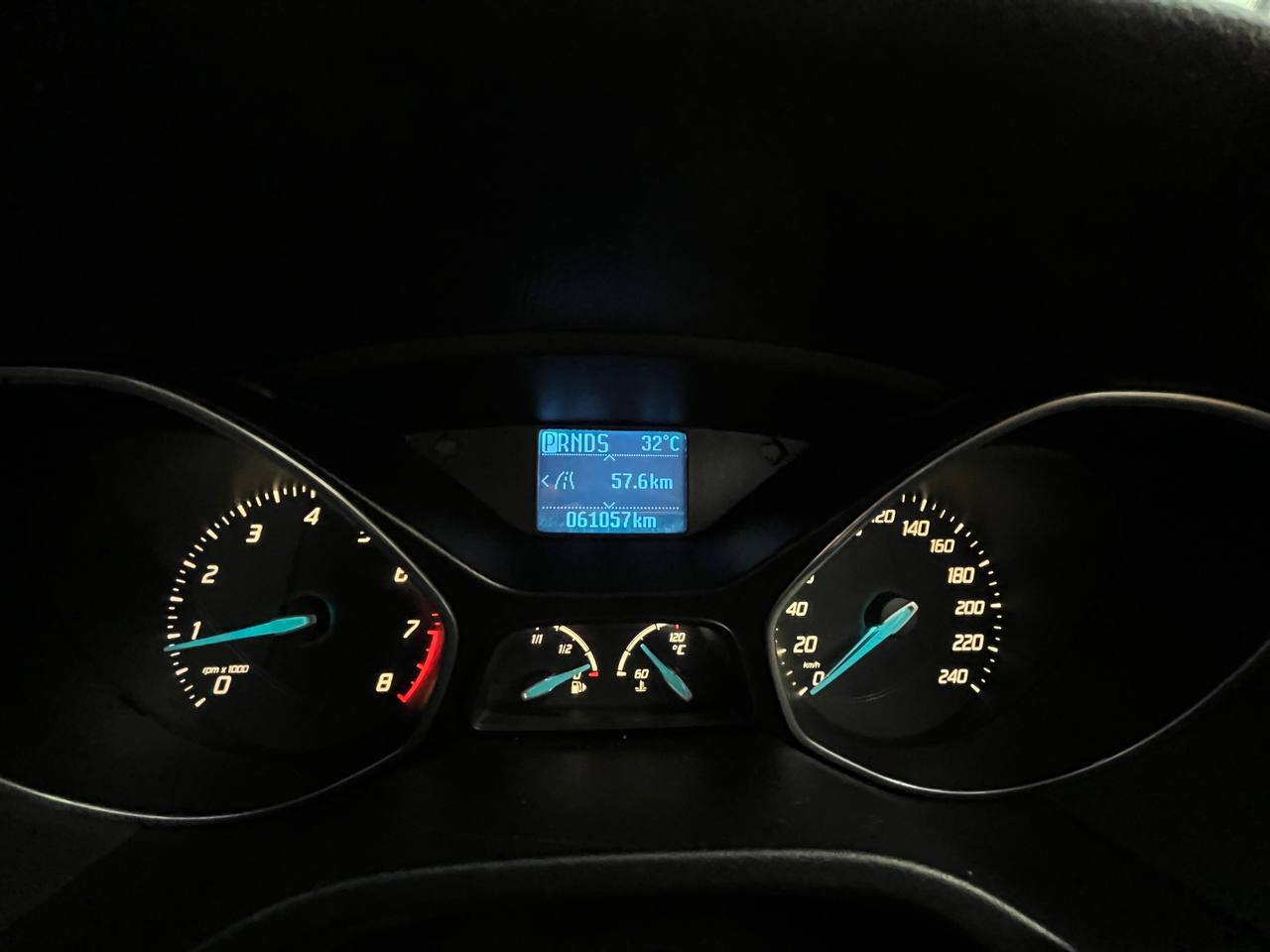 Продажа авто 2012 года в отличном состоянии