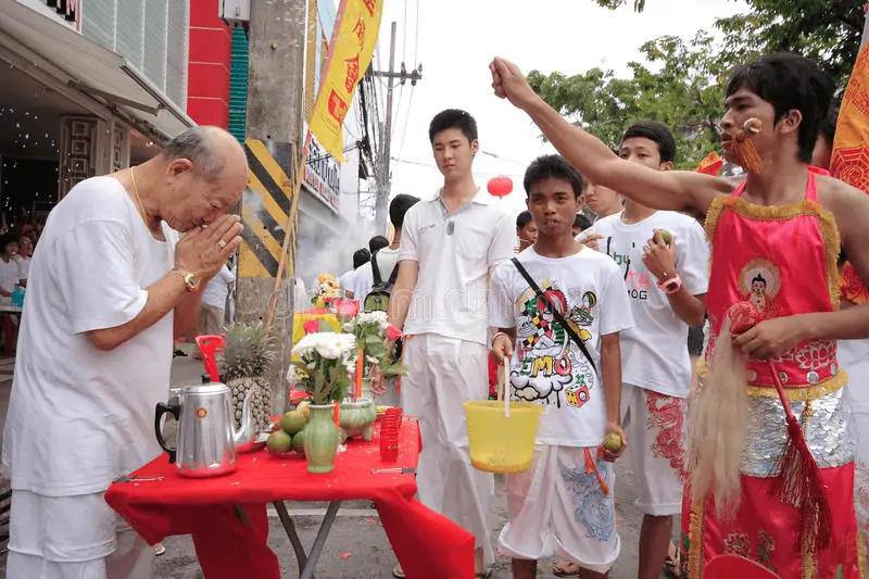 Вегетарианский фестиваль на Пхукете