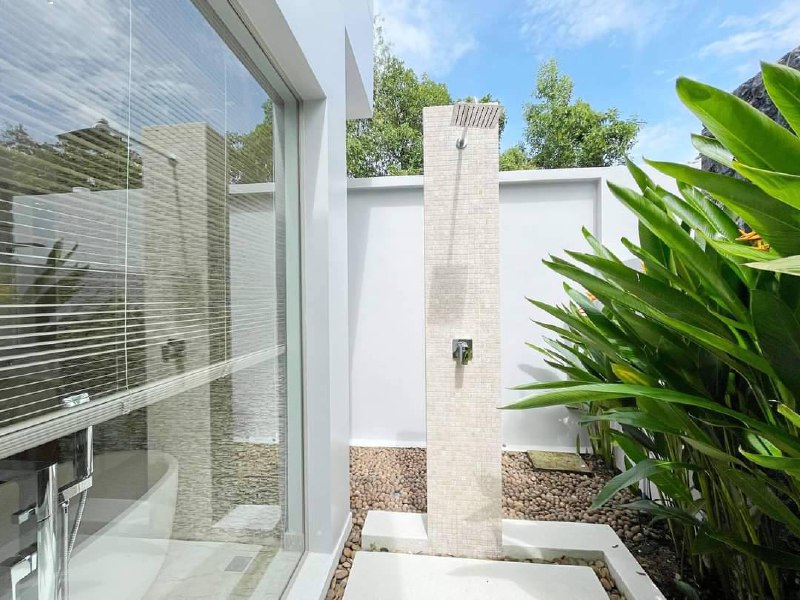 Сдача просторной виллы у пляжа