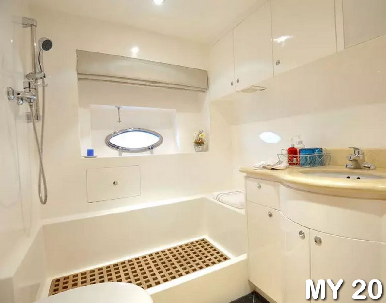 Аренда моторной яхты в Пхукете