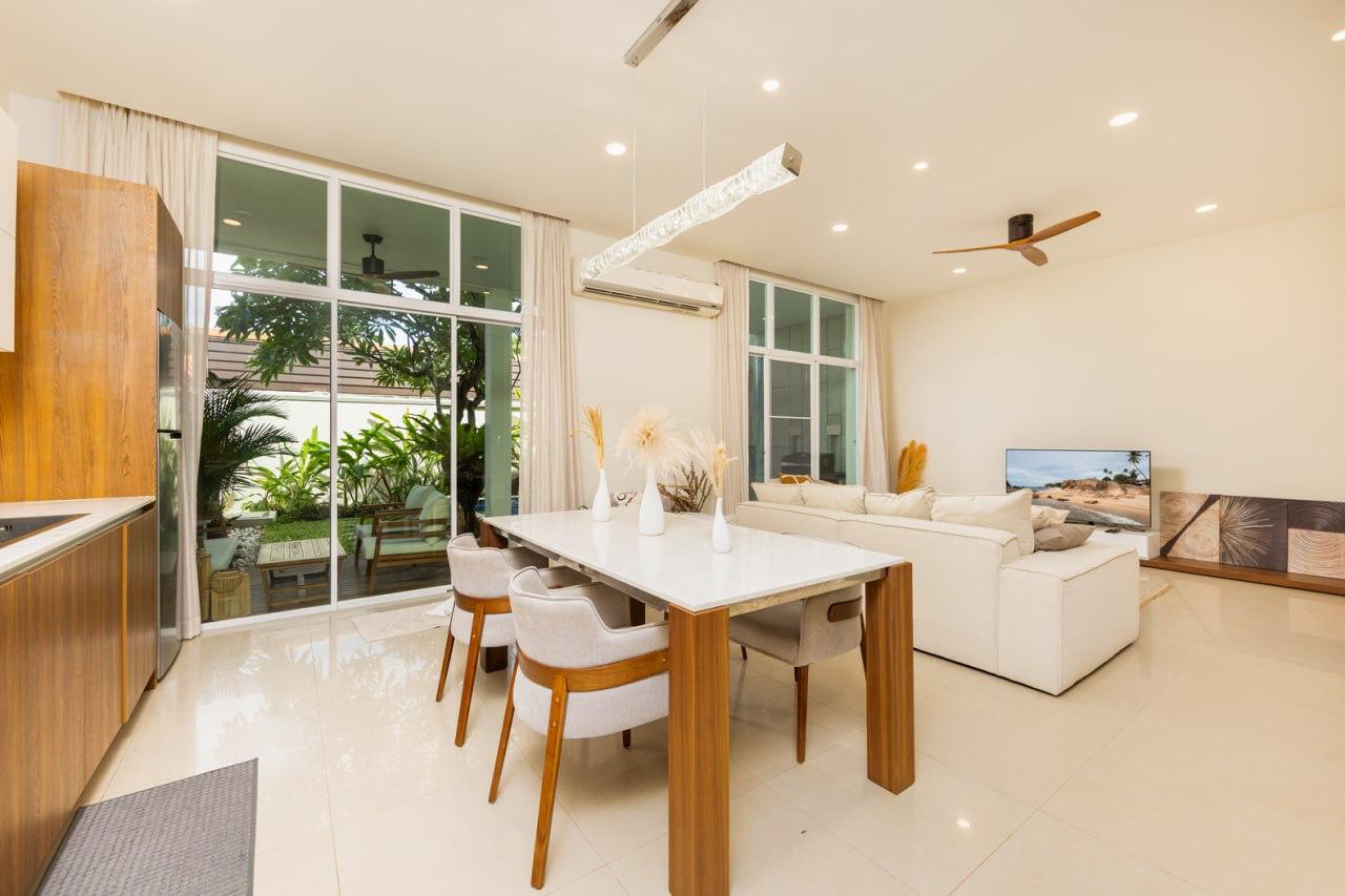 Аренда виллы с бассейном у пляжа