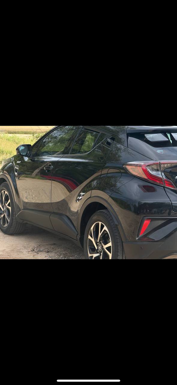 Продажа гибридного автомобиля 2019 года