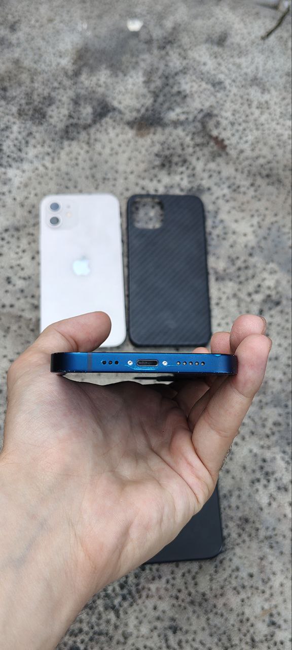 Продажа айфона 12 с аксессуарами