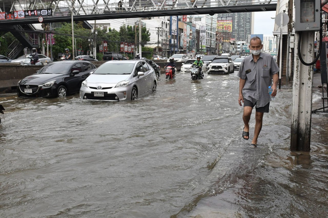 Бангкок под дождем, новая волна осадков