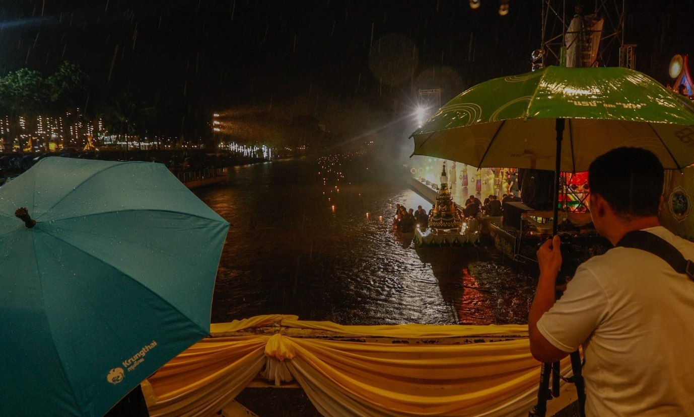 Фестиваль Лой Кратонг в Таке