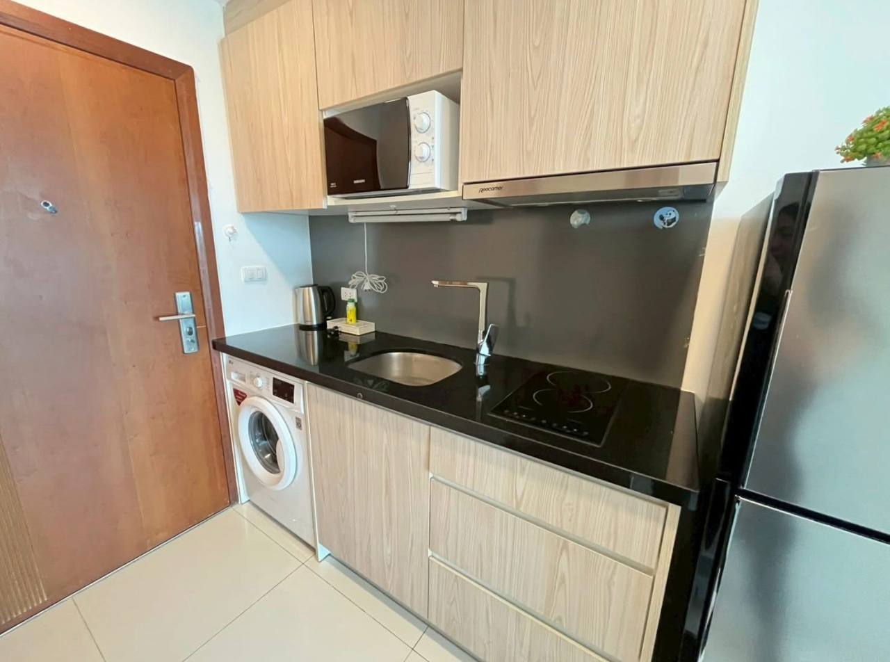 Аренда студии в Джомтьене