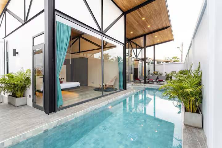 Современная вилла с 4 спальнями на Пхукете