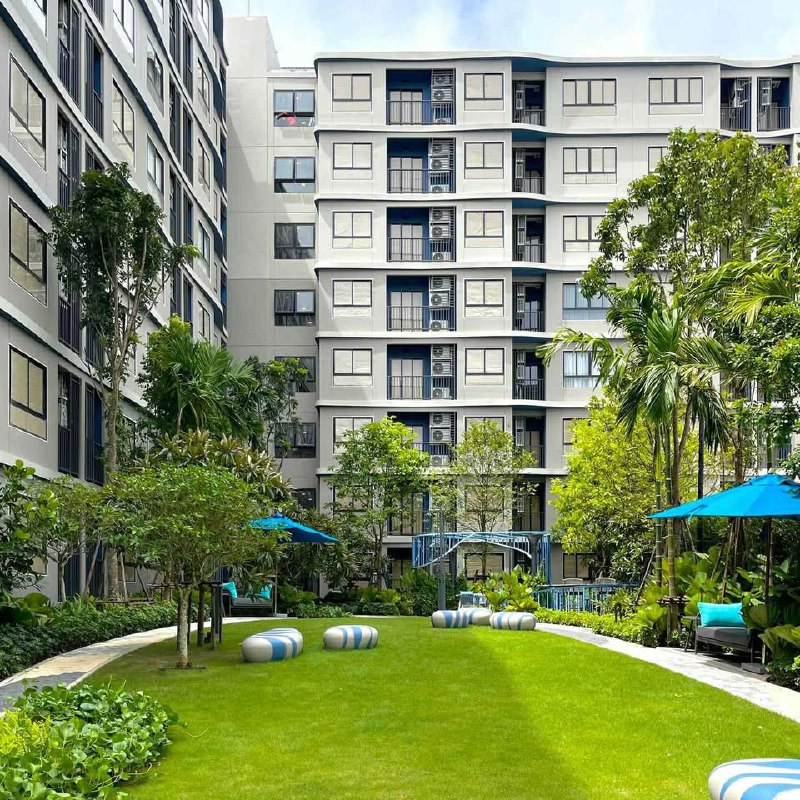 Просторная квартира с бассейном и охраной