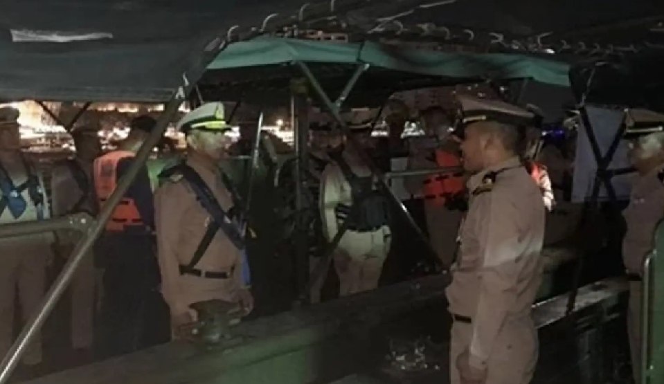 Лой Кратонг под защитой королевского флота