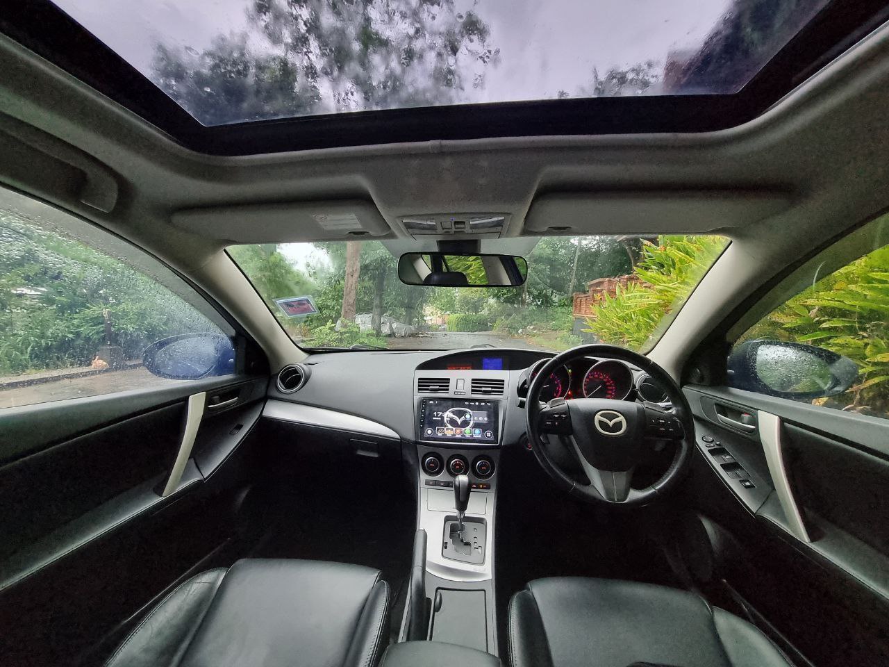 Продажа автомобиля 2012 года