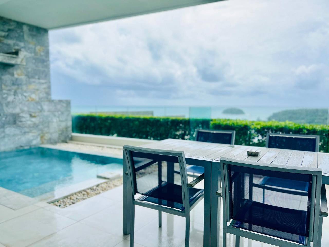 Аренда пентхауса с бассейном