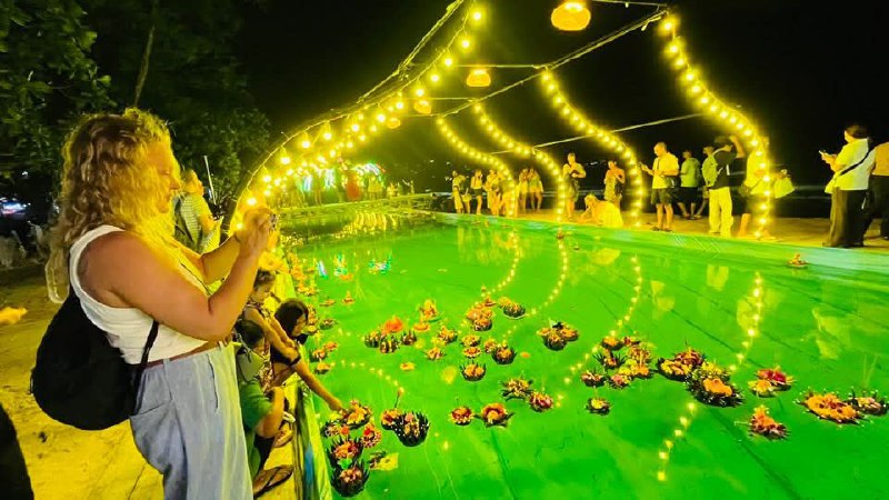 Праздник Лой Кратонг на Пхукете