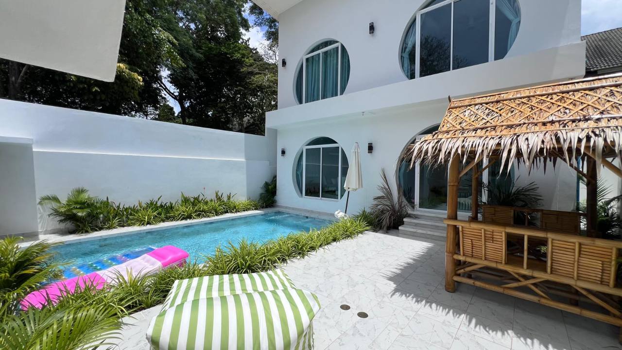 Продажа современной виллы с бассейном