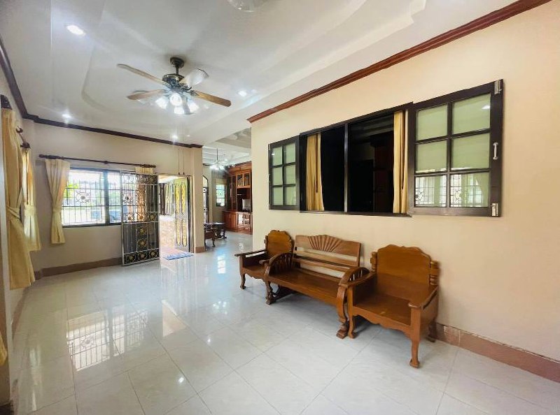 Доска объявлений в Таиланде