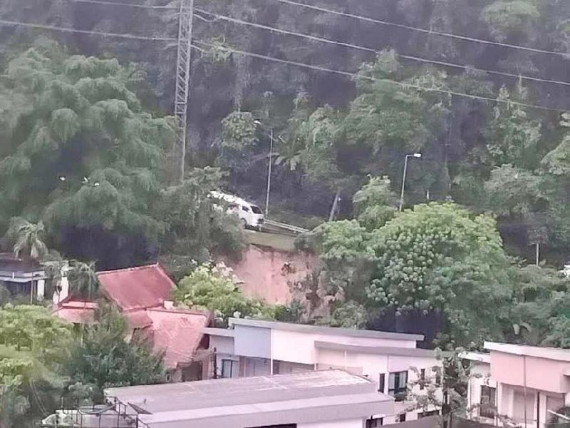 Оползень на Пхукете после ливней