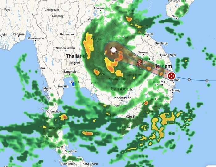 Шторм Калмаэги надвигается на Таиланд
