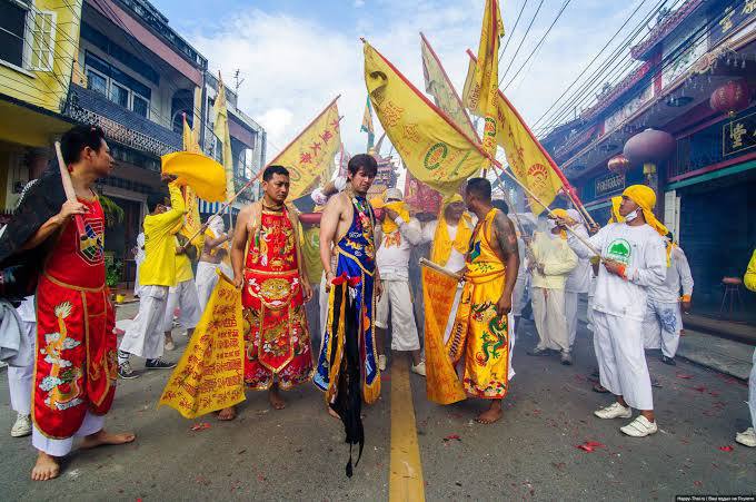 Фестиваль девяти императорских богов