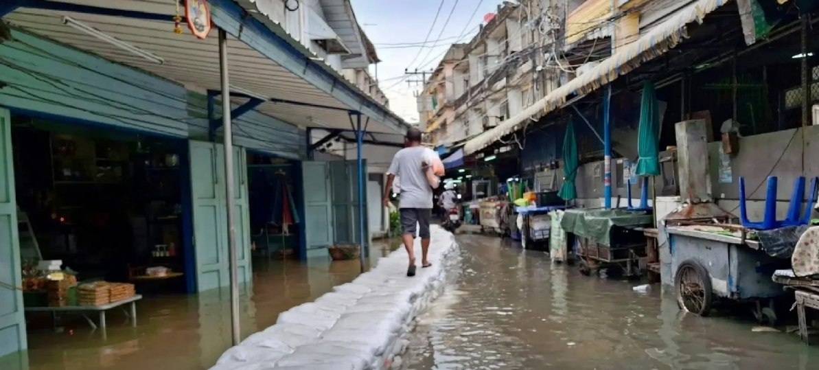 Критический уровень воды в реке
