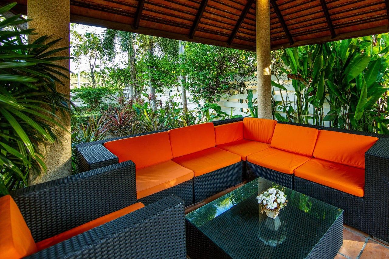 Аренда виллы с бассейном у пляжа