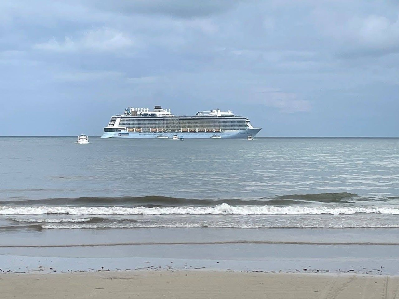 Патонг встречает круизный лайнер