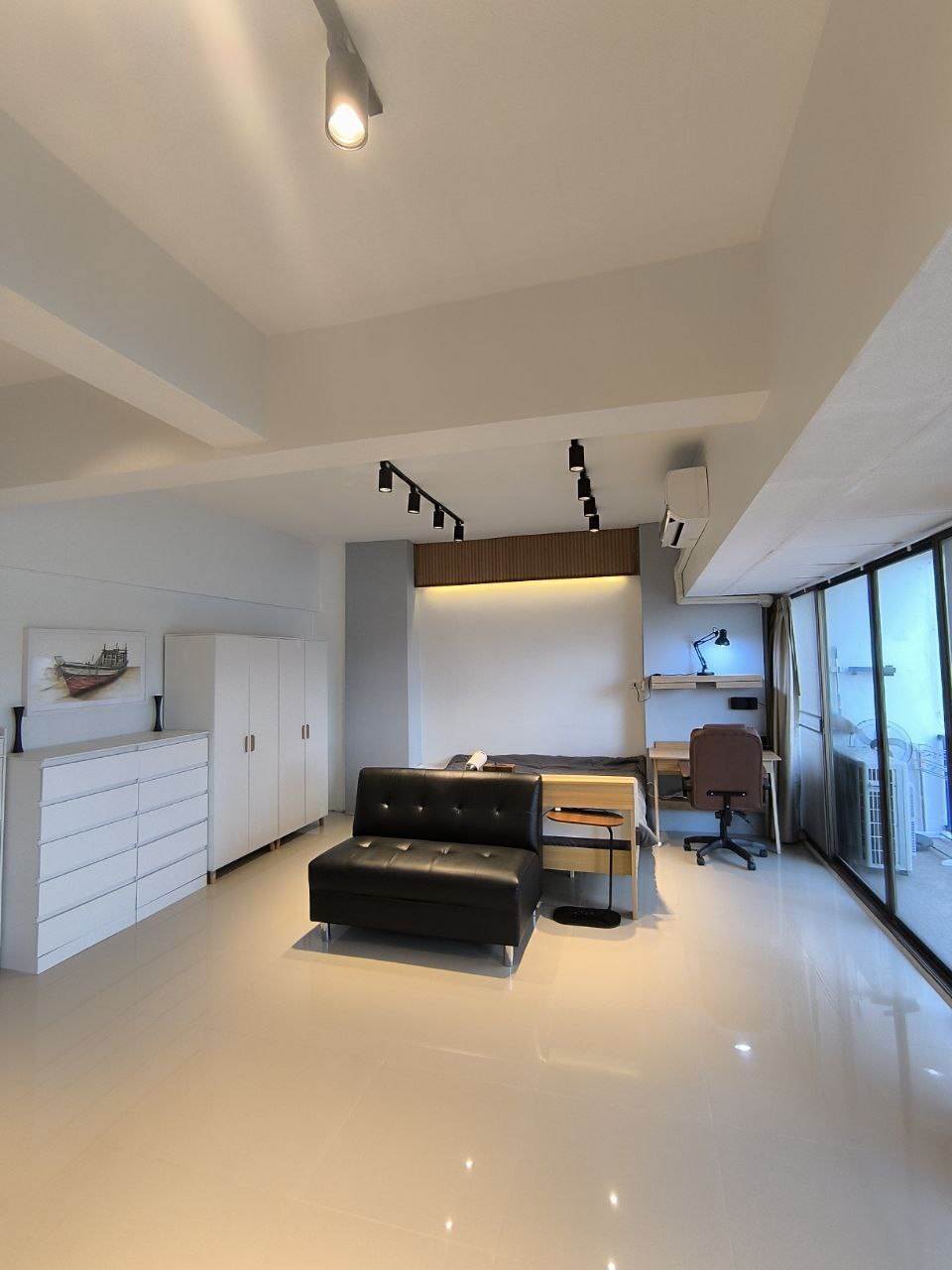 Аренда студии с мебелью и техникой