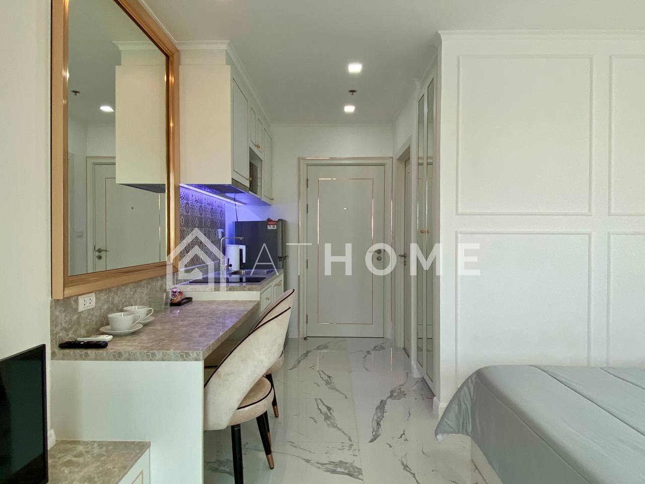 Аренда студии в Джомтьене