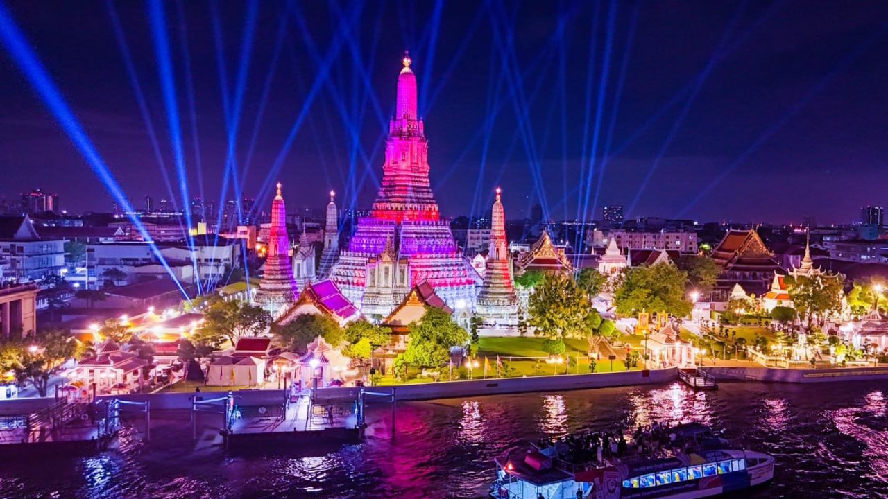 Ежегодный фестиваль света в Бангкоке