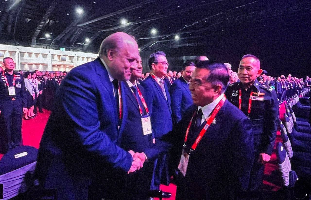 Посол РФ на военной выставке в Таиланде