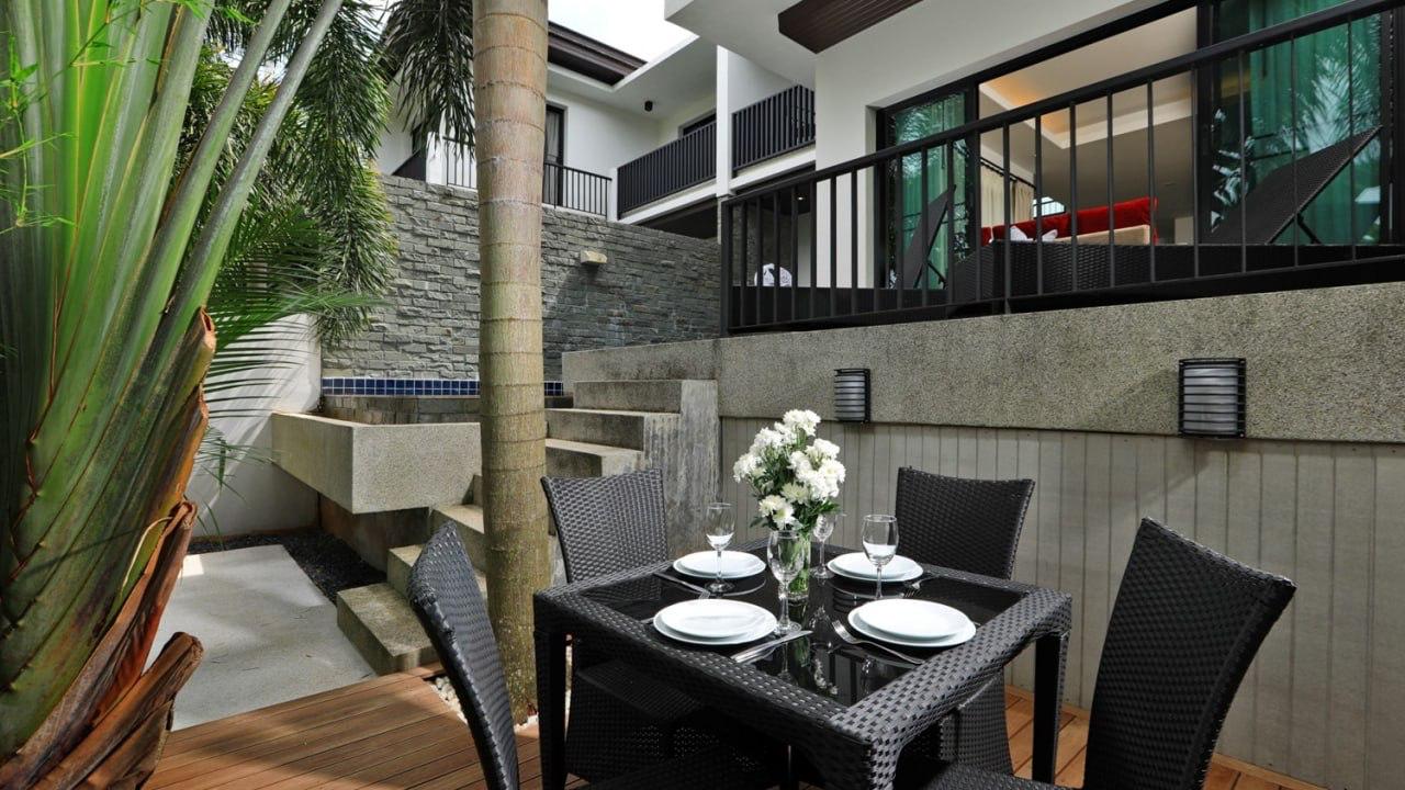 Стильная вилла с бассейном недалеко от пляжа