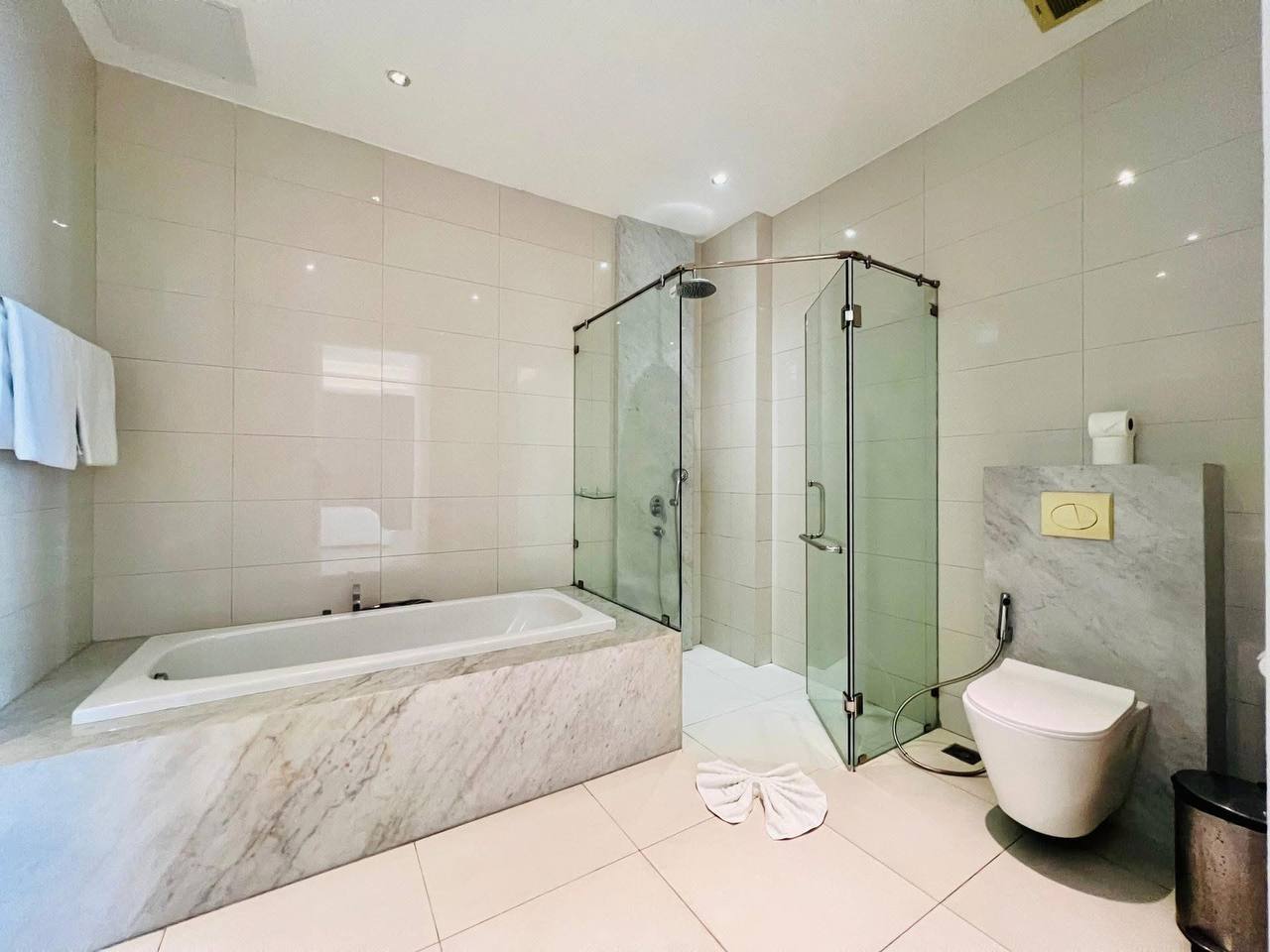 Доска объявлений в Таиланде