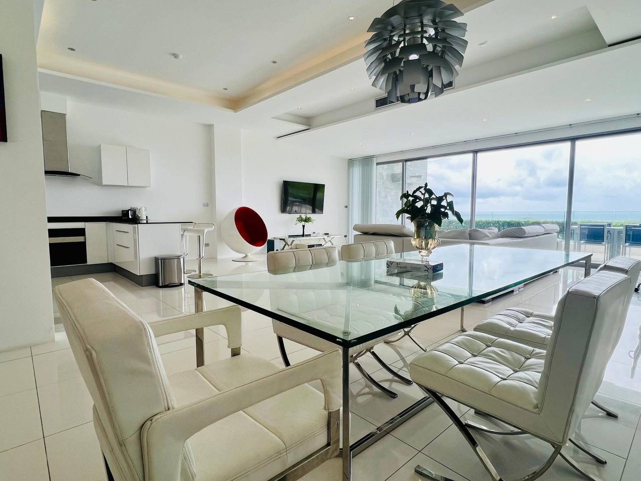 Аренда пентхауса с бассейном