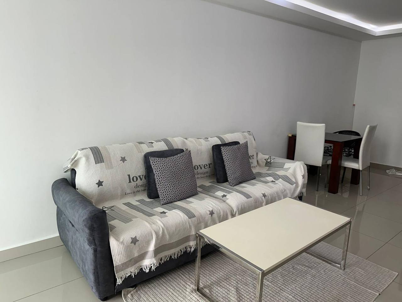 Аренда квартиры с видом на бассейн