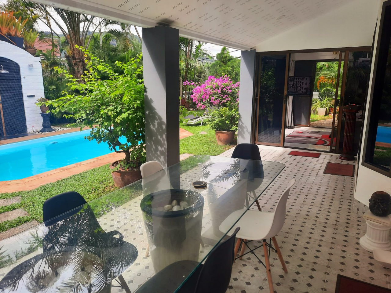 Аренда виллы на Равай