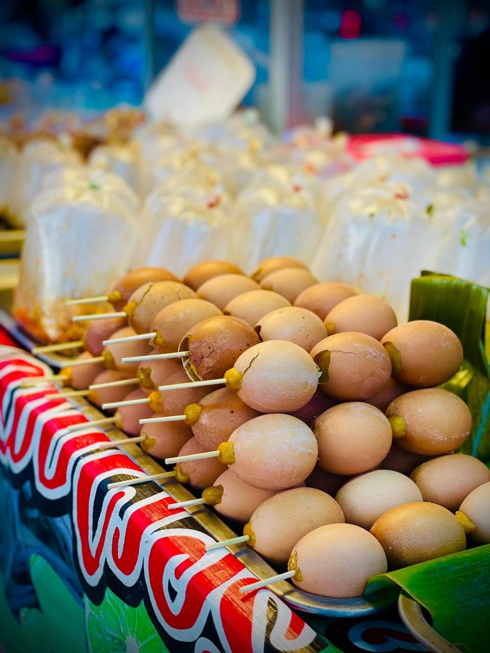 Тайские яйца на палочке