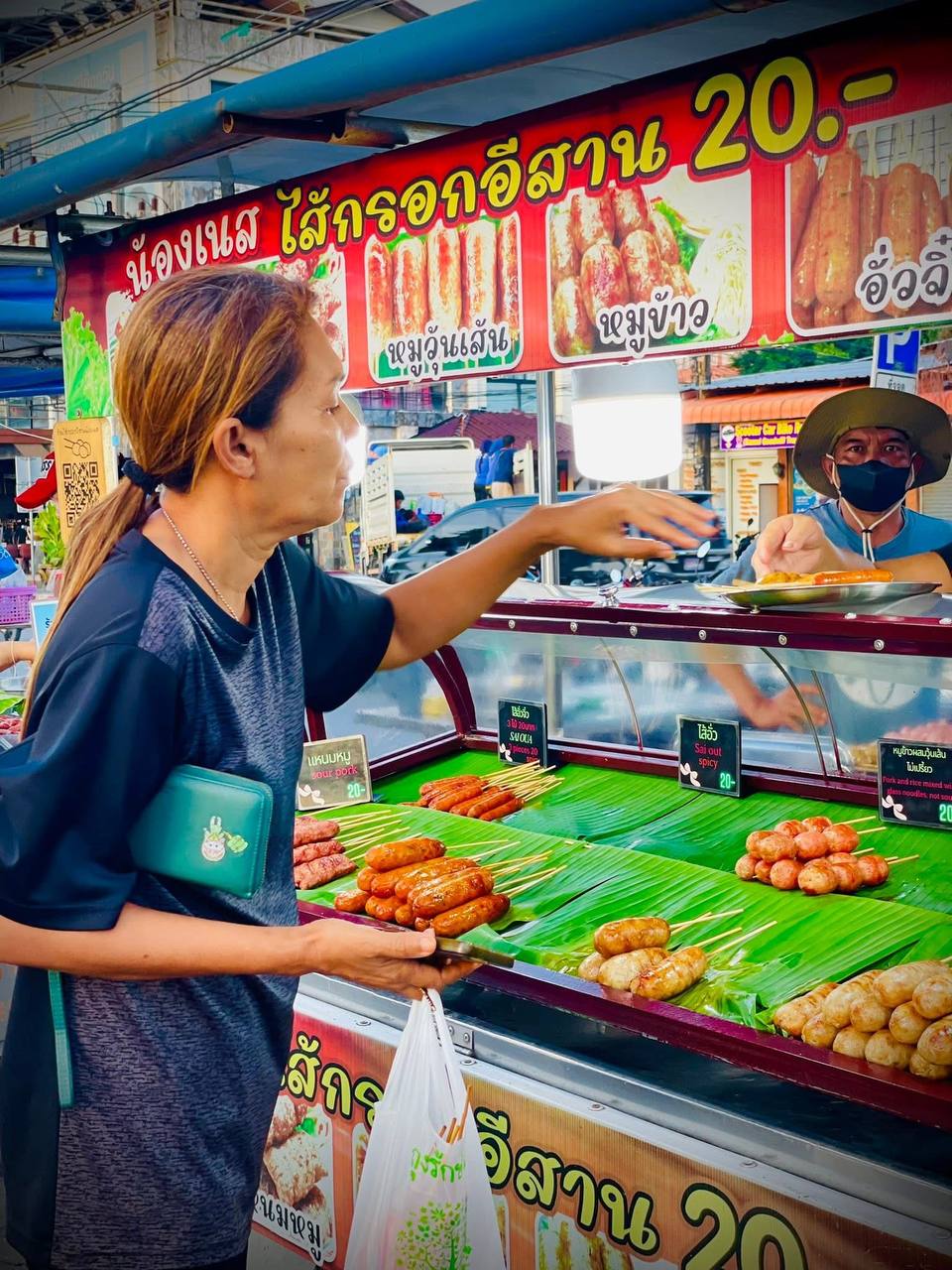 Тайские яйца на палочке