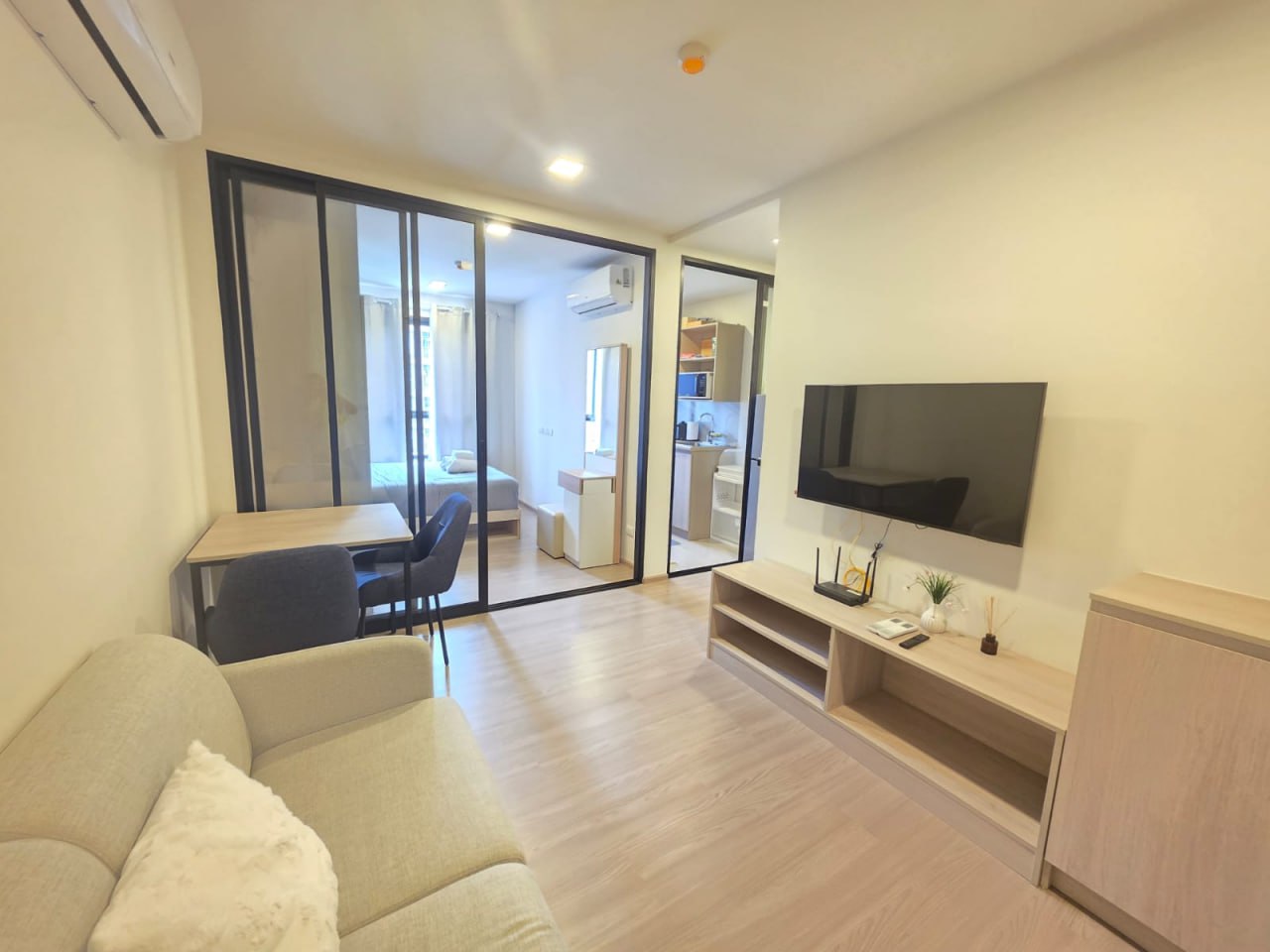 Аренда студии с бассейном