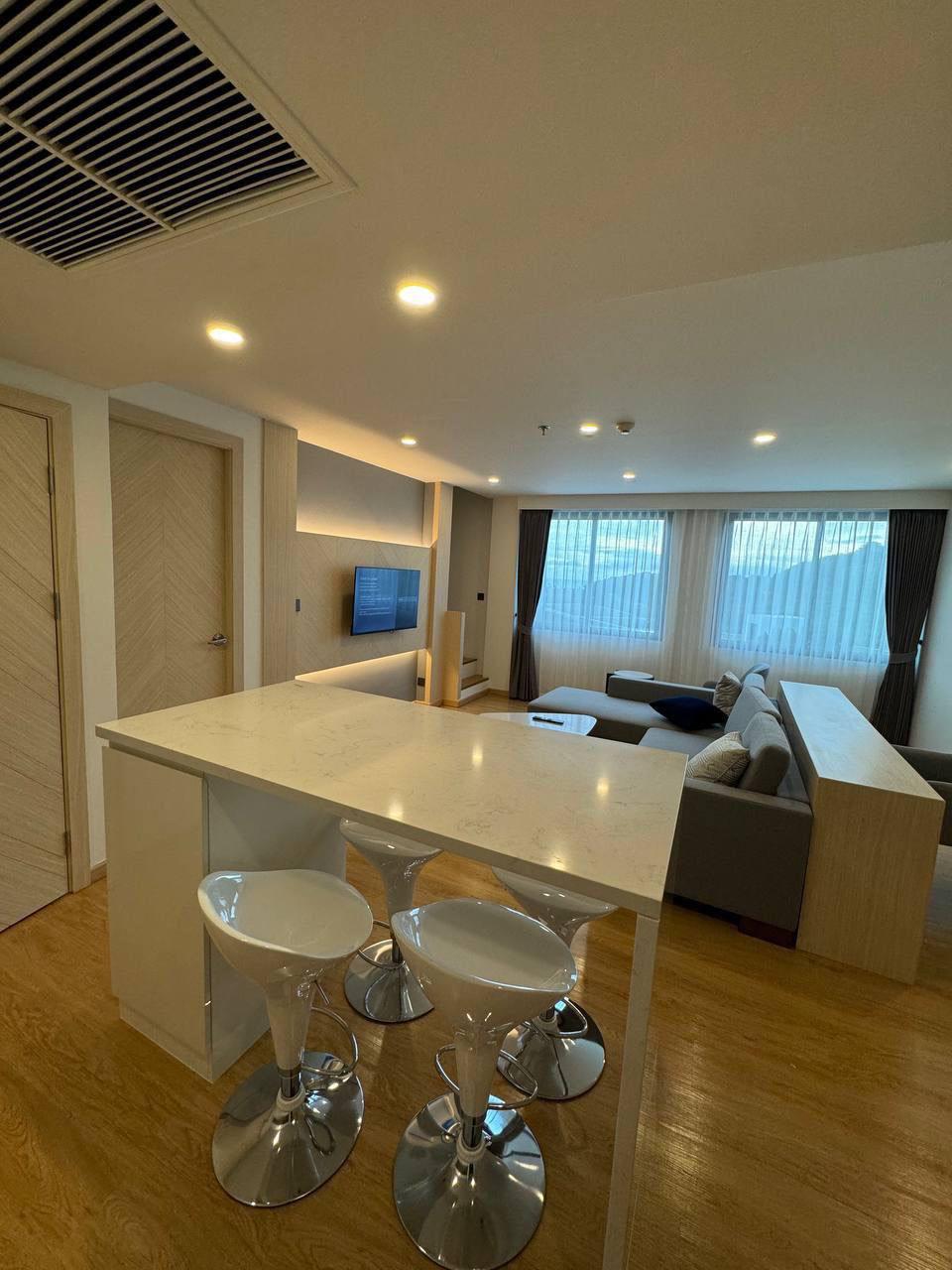 Аренда двухуровневых апартаментов