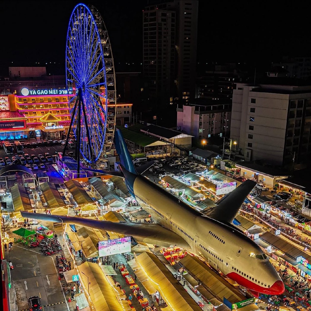 Новое колесо обозрения в Паттайе