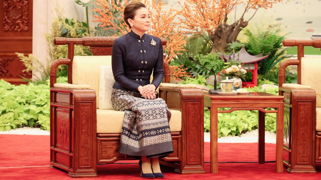 Традиционные тайские костюмы Чут Тхай