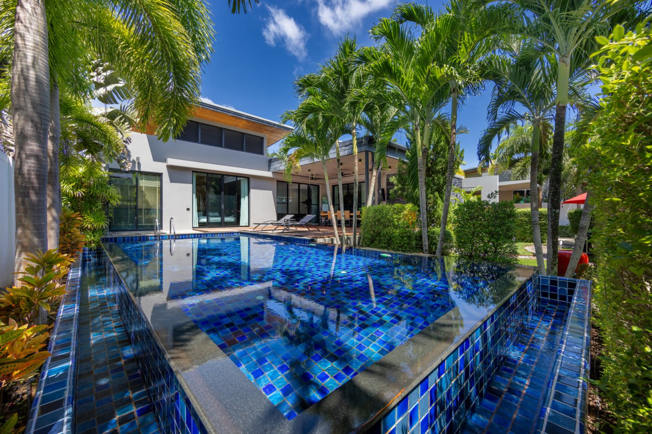 Аренда виллы с бассейном у пляжа