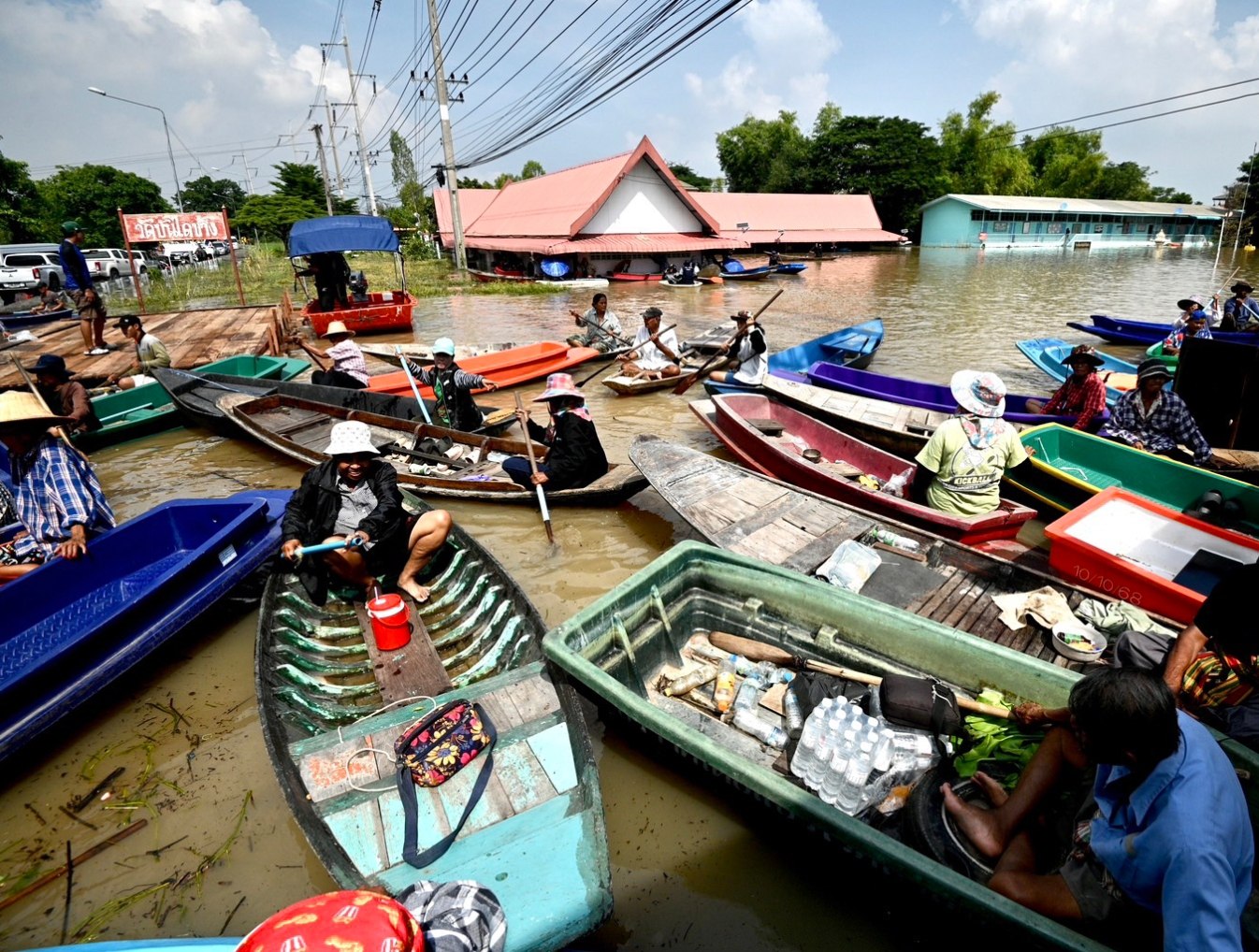 Визит премьера в затопленный район