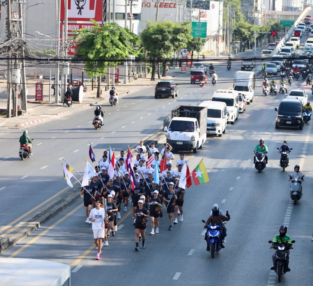 Бангкок принял эстафету огня