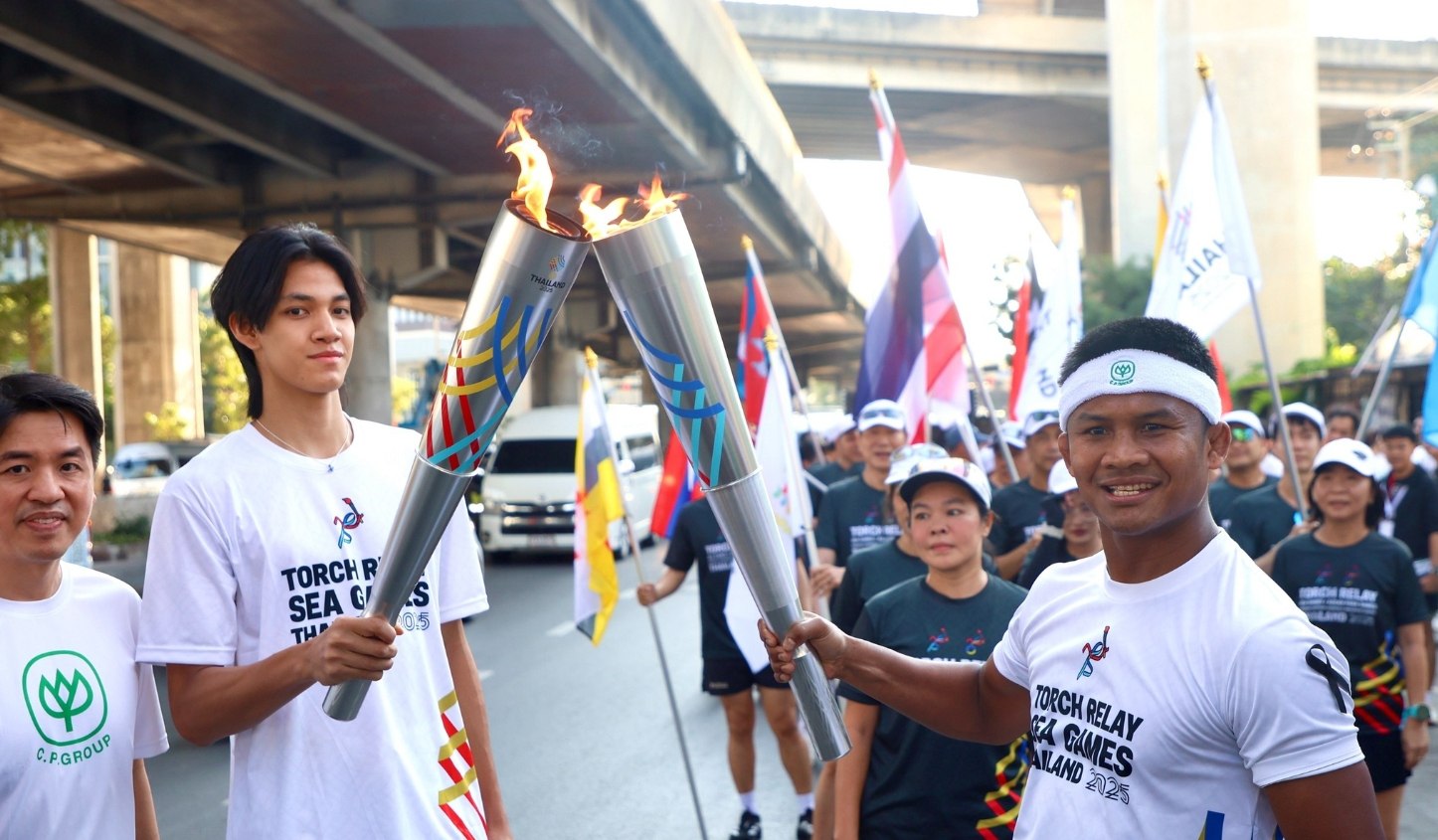 Бангкок принял эстафету огня
